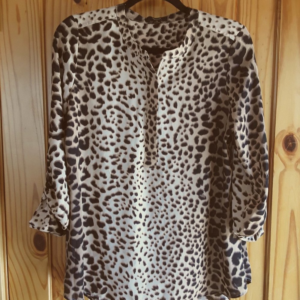 SIMPLY VERA  Animal Print Shirttail Tunic  S Exc.